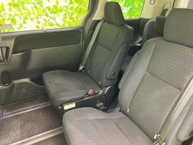 ヴォクシー ハイブリッドＶ　新品タイヤ／純正　９インチ　ＳＤナビ／衝突安全装置／両側電動スライドドア／シートヒーター／車線逸脱防止支援システム／パーキングアシスト　バックガイド／ヘッドランプ　ＬＥＤ　衝突被害軽減システム　禁煙車（8枚目）