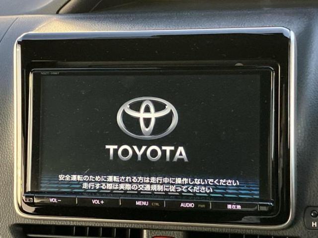 ヴォクシー ハイブリッドＶ　新品タイヤ／純正　９インチ　ＳＤナビ／衝突安全装置／両側電動スライドドア／シートヒーター／車線逸脱防止支援システム／パーキングアシスト　バックガイド／ヘッドランプ　ＬＥＤ　衝突被害軽減システム　禁煙車（9枚目）