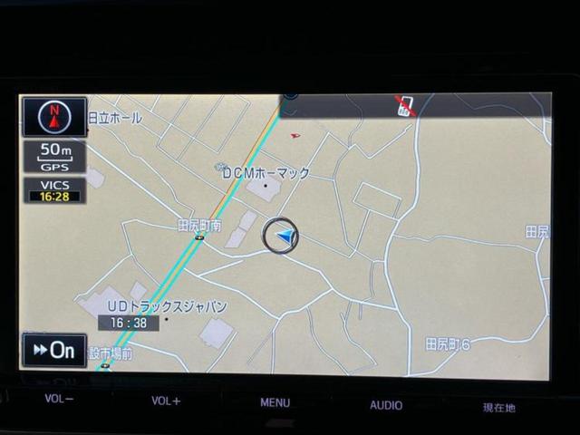 ヴォクシー ハイブリッドＶ　新品タイヤ／純正　９インチ　ＳＤナビ／衝突安全装置／両側電動スライドドア／シートヒーター／車線逸脱防止支援システム／パーキングアシスト　バックガイド／ヘッドランプ　ＬＥＤ　衝突被害軽減システム　禁煙車（10枚目）