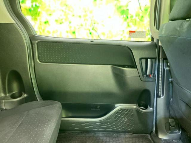 ヴォクシー ハイブリッドＶ　新品タイヤ／純正　９インチ　ＳＤナビ／衝突安全装置／両側電動スライドドア／シートヒーター／車線逸脱防止支援システム／パーキングアシスト　バックガイド／ヘッドランプ　ＬＥＤ　衝突被害軽減システム　禁煙車（24枚目）