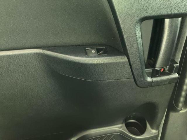 ヴォクシー ハイブリッドＶ　新品タイヤ／純正　９インチ　ＳＤナビ／衝突安全装置／両側電動スライドドア／シートヒーター／車線逸脱防止支援システム／パーキングアシスト　バックガイド／ヘッドランプ　ＬＥＤ　衝突被害軽減システム　禁煙車（42枚目）