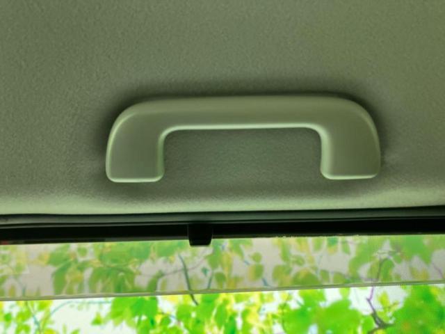 ヴォクシー ハイブリッドＶ　新品タイヤ／純正　９インチ　ＳＤナビ／衝突安全装置／両側電動スライドドア／シートヒーター／車線逸脱防止支援システム／パーキングアシスト　バックガイド／ヘッドランプ　ＬＥＤ　衝突被害軽減システム　禁煙車（44枚目）