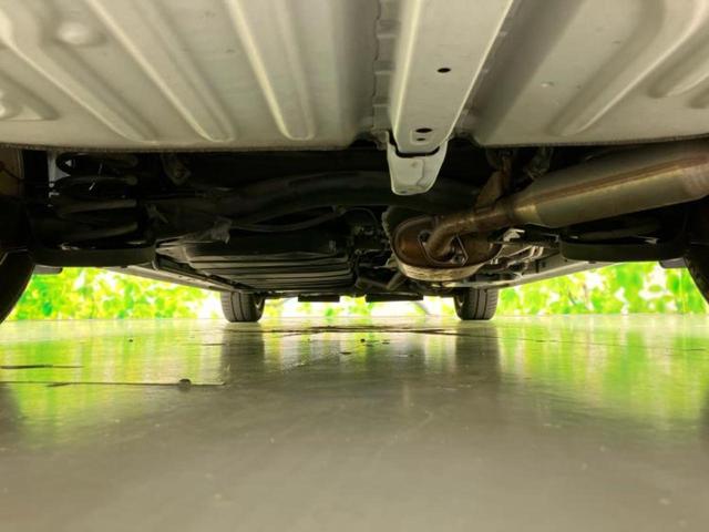 ヴォクシー ハイブリッドＶ　新品タイヤ／純正　９インチ　ＳＤナビ／衝突安全装置／両側電動スライドドア／シートヒーター／車線逸脱防止支援システム／パーキングアシスト　バックガイド／ヘッドランプ　ＬＥＤ　衝突被害軽減システム　禁煙車（51枚目）