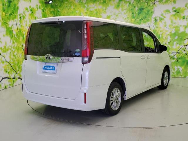 ノア G 新品タイヤ/保証書/純正 9インチ SDナビ/フリップダウンモニター/両側電動スライドドア/パーキングアシスト バックガイド/ヘッドランプ LED/Bluetooth接続/ETC バックカメラ 禁煙車(3枚目)