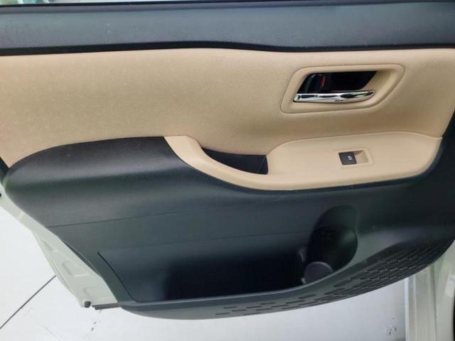 ノア G 新品タイヤ/保証書/純正 9インチ SDナビ/フリップダウンモニター/両側電動スライドドア/パーキングアシスト バックガイド/ヘッドランプ LED/Bluetooth接続/ETC バックカメラ 禁煙車(7枚目)