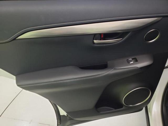 NX NX300h Iパッケージ 新品タイヤ/保証書/純正 SDナビ/プリクラッシュセーフティ/シートヒーター 前席/車線逸脱防止支援システム/シート 合皮/パーキングアシスト バックガイド/電動バックドア 衝突被害軽減システム(23枚目)