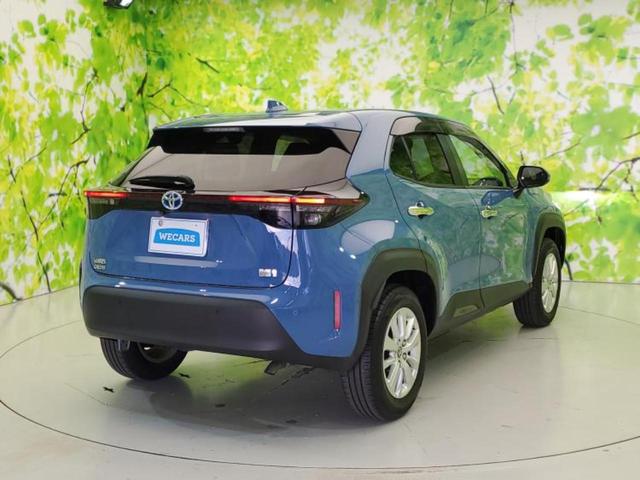 ヤリスクロス ハイブリッドＧ　保証書／ディスプレイオーディオ＋ナビ８インチ／衝突安全装置／パノラミックビューモニター／車線逸脱防止支援システム／パーキングアシスト　バックガイド／ヘッドランプ　ＬＥＤ　衝突被害軽減システム　禁煙車（3枚目）