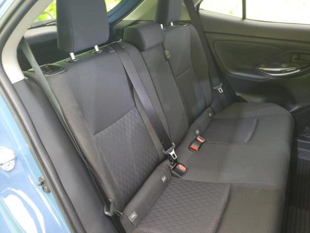 ヤリスクロス ハイブリッドＧ　保証書／ディスプレイオーディオ＋ナビ８インチ／衝突安全装置／パノラミックビューモニター／車線逸脱防止支援システム／パーキングアシスト　バックガイド／ヘッドランプ　ＬＥＤ　衝突被害軽減システム　禁煙車（5枚目）