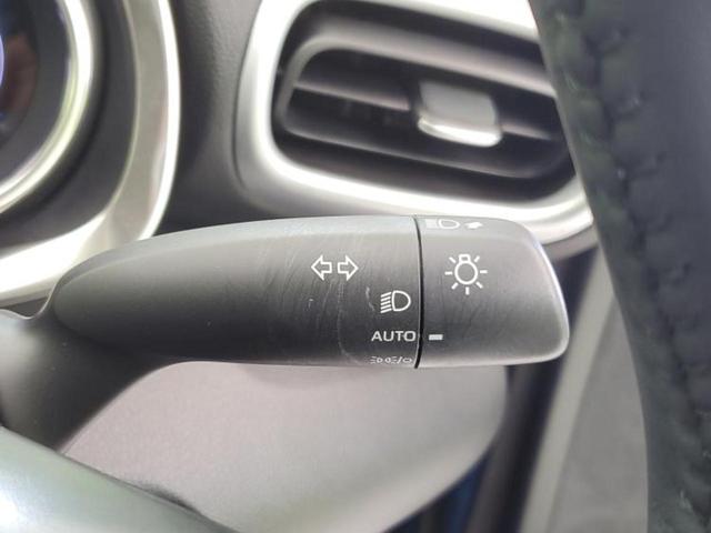 ヤリスクロス ハイブリッドＧ　保証書／ディスプレイオーディオ＋ナビ８インチ／衝突安全装置／パノラミックビューモニター／車線逸脱防止支援システム／パーキングアシスト　バックガイド／ヘッドランプ　ＬＥＤ　衝突被害軽減システム　禁煙車（15枚目）