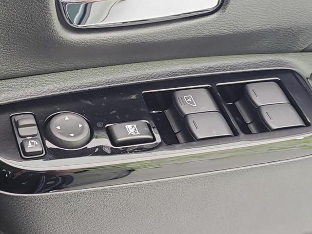 デリカミニ Ｔプレミアムリミテッドエディション　保証書／ディスプレイオーディオ９インチ／イーアシスト（ミツビシ）／両側電動スライドドア／シートヒーター　前席／マルチアラウンドモニター／車線逸脱防止支援システム　衝突被害軽減システム　禁煙車（37枚目）