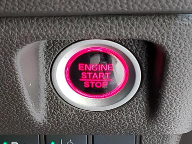 国産車から輸入車まで多様なお客様のニーズのお応えできるように、全国規模で豊富な在庫展開！車のことならＷＥＣＡＲＳへ！