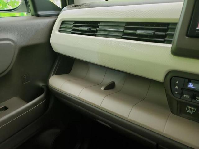 ＷＥＣＡＲＳでは各商談席に大型モニターをご用意しております！見やすい大画面でゆったりと全国の在庫をご覧いただけます！是非ご来店お待ちしております！