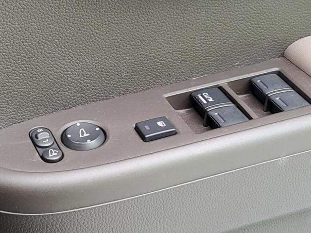 こちらのお車はいかがでしょうか？少しでも気になっていただけましたら是非お問い合わせください！さらにお車の詳細をお送りいたします！