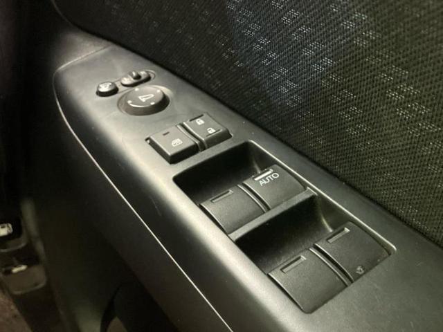 国産車から輸入車まで多様なお客様のニーズのお応えできるように、全国規模で豊富な在庫展開！車のことならＷＥＣＡＲＳへ！