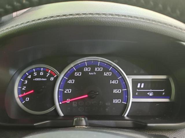 ＷＥＣＡＲＳの展示場では実際に見て、触ってお車をお選びいただけます！知識の豊富な営業スタッフが様々なカーライフをご提案いたします！