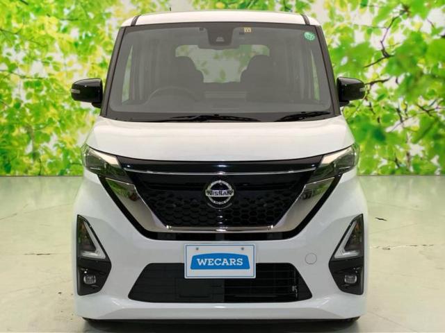 ＷＥＣＡＲＳでは各商談席に大型モニターをご用意しております！見やすい大画面でゆったりと全国の在庫をご覧いただけます！是非ご来店お待ちしております！