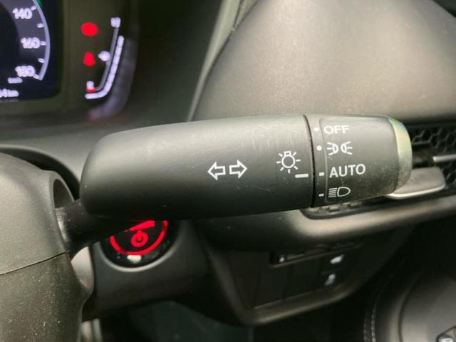 ＺＲ－Ｖ ｅＨＥＶ　Ｚ　新品タイヤ／ＢＯＳＥ／保証書／純正　９インチ　ＳＤナビ／ホンダセンシング／シートヒーター　前席／全方位モニター／車線逸脱防止支援システム／シート　合皮／電動バックドア／ヘッドランプ　ＬＥＤ　電動シート（17枚目）