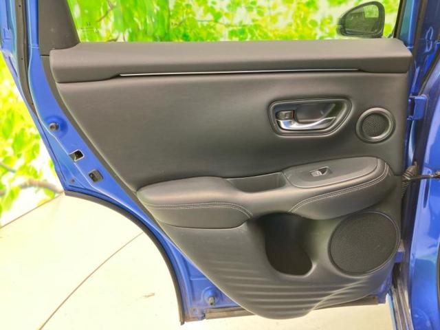 ＺＲ－Ｖ ｅＨＥＶ　Ｚ　新品タイヤ／ＢＯＳＥ／保証書／純正　９インチ　ＳＤナビ／ホンダセンシング／シートヒーター　前席／全方位モニター／車線逸脱防止支援システム／シート　合皮／電動バックドア／ヘッドランプ　ＬＥＤ　電動シート（23枚目）