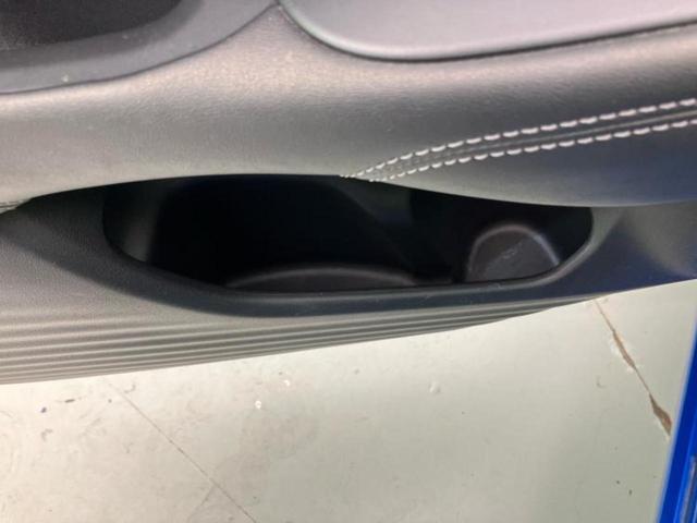 ＺＲ－Ｖ ｅＨＥＶ　Ｚ　新品タイヤ／ＢＯＳＥ／保証書／純正　９インチ　ＳＤナビ／ホンダセンシング／シートヒーター　前席／全方位モニター／車線逸脱防止支援システム／シート　合皮／電動バックドア／ヘッドランプ　ＬＥＤ　電動シート（54枚目）