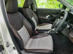 「この車の写真をもっと見たい」「状態が気になる」「この装備はついている？」どんな小さな疑問でもお気軽にお問い合わせください！ 4