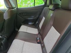 ＷＥＣＡＲＳでは各商談席に大型モニターをご用意しております！見やすい大画面でゆったりと全国の在庫をご覧いただけます！是非ご来店お待ちしております！ 7