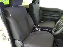 「この車の写真をもっと見たい」「状態が気になる」「この装備はついている？」どんな小さな疑問でもお気軽にお問い合わせください！ 4
