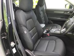 「この車の写真をもっと見たい」「状態が気になる」「この装備はついている？」どんな小さな疑問でもお気軽にお問い合わせください！ 4