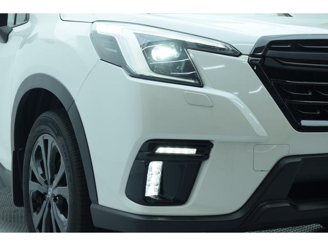 フォレスター XT-エディション ルーフレール セイフティプラス 社外ナビ フルセグ DVD CD Bluetoothオーディオ フロントカメラ サイドカメラ スマートリヤビューミラー ハイビームアシスト リヤビークルディテクション LEDアクセサリーライナー 電動リヤゲート(11枚目)