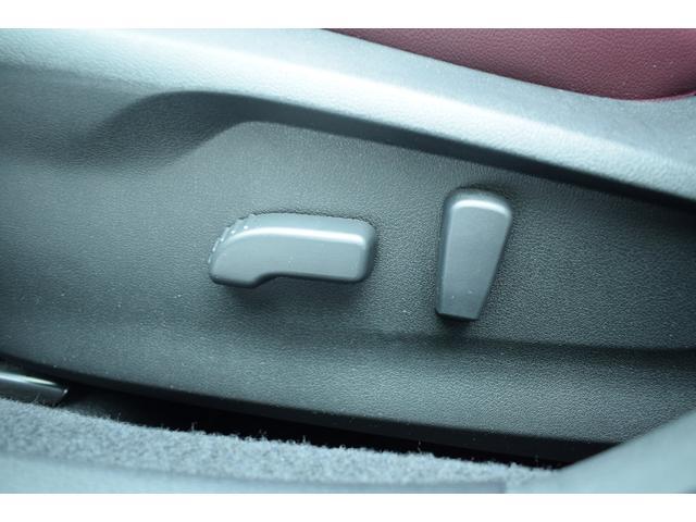 レヴォーグ ＳＴＩ　Ｓｐｏｒｔ　ＥＸ　ＥｙｅＳｉｇｈｔ　Ｘ搭載車　メモリーナビ・フルセグ・Ｂｌｕｅｔｏｏｔｈオーディオ・ＡｐｐｌｅＣａｒＰｌａｙ／ＡｎｄｒｏｉｄＡｕｔｏ対応・フロント／サイド／バックカメラ・ＥＴＣ２．０・ドライブレコーダー・後側方警戒支援システム（40枚目）