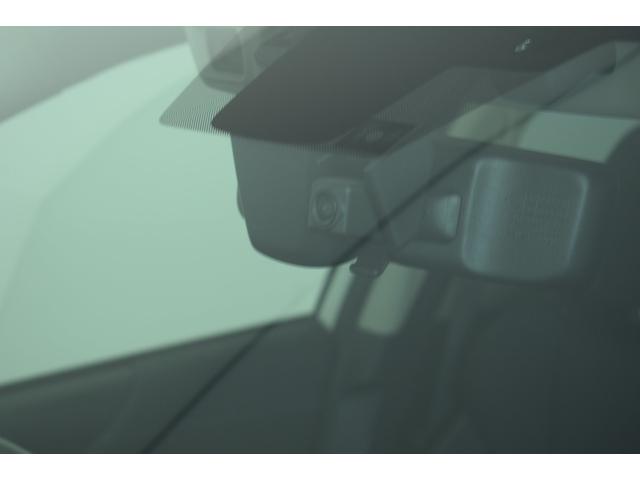 フォレスター Ｐｒｅｍｉｕｍ　ＥｙｅＳｉｇｈｔ搭載車　新品タイヤに交換済み　パナソニック製８インチナビ、リヤカメラ、ＥＴＣ２．０、ドライブレコーダー、スマートリヤビューミラー、ＬＥＤヘッドライト（19枚目）