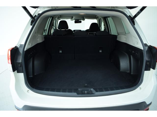 フォレスター Ｐｒｅｍｉｕｍ　ＥｙｅＳｉｇｈｔ搭載車　新品タイヤに交換済み　パナソニック製８インチナビ、リヤカメラ、ＥＴＣ２．０、ドライブレコーダー、スマートリヤビューミラー、ＬＥＤヘッドライト（46枚目）