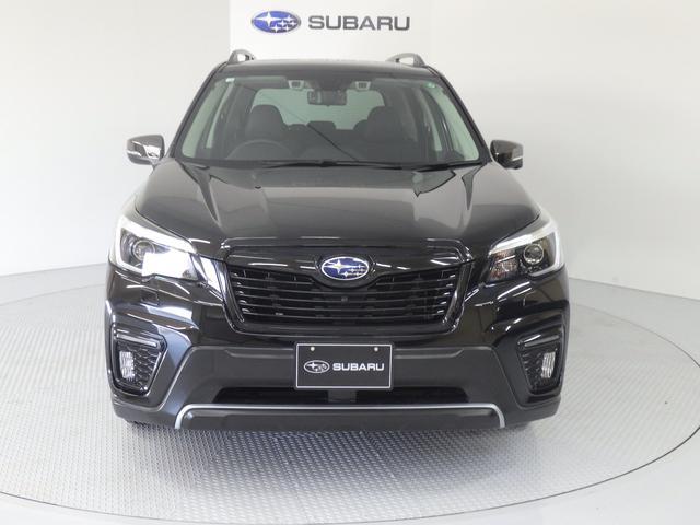 当車両は納車前に正規店のメカニックによる車検または１２ヶ月点検整備をさせて頂いてから納車を致します。消耗品やオイル類のチェックをし、必要箇所の交換修繕をいたします。後から費用が増えることは御座いません