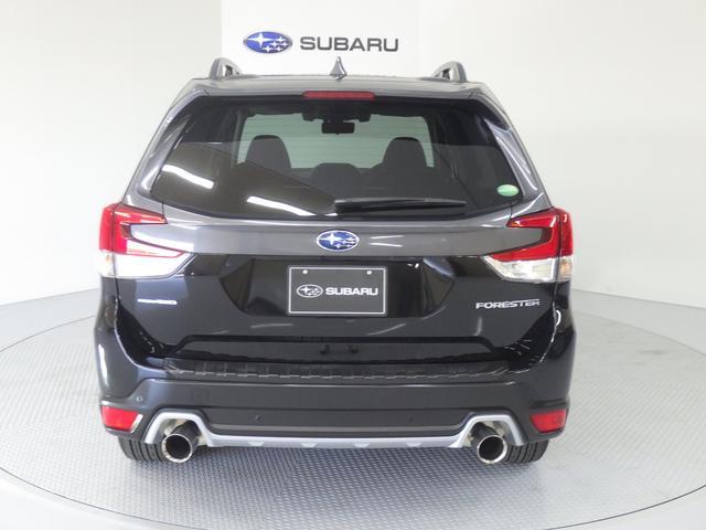 スバル認定Ｕ−ＣＡＲには見やすい評価書がついています。株式会社ＡＩＳという、車両検査を生業としている専門業者に見てもらい、修復歴、傷、凹み、修理跡、交換跡など１台１台しっかりチェックしてあります。