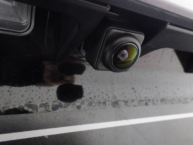リヤビューカメラ装備です