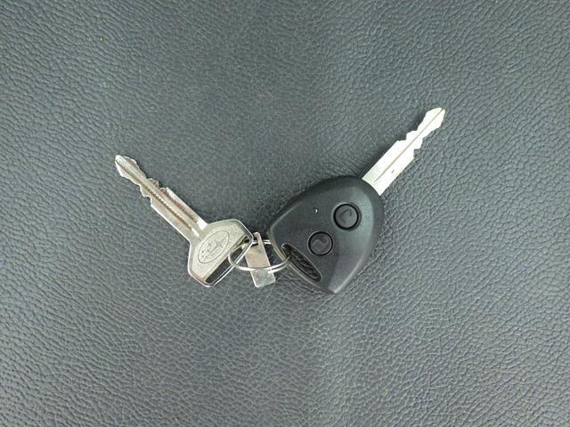 サンバーバン トランスポーター　スマートアシスト　元社用車　タイヤ交換済　スピーカー内臓ＡＭ／ＦＭチューナー　ＥＴＣ　ＬＥＤヘッドライト　両側スライドドア　誤発進抑制制御　誤後進抑制制御　車線逸脱警報機能　先行車発進お知らせ機能　障害物センサー　パワーウィンドウ（29枚目）