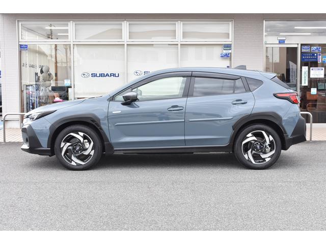 クロストレック PremiumS:HEV EX 弊社元試乗車 オフショアブルーメタリック、11.6インチセンターインフォメーションディスプレイ(ナビ機能付き)、ETC2.0、ヘッドランプガーニッシュ&リヤコンビランプガーニッシュ、ボディサイドモールディング(3枚目)