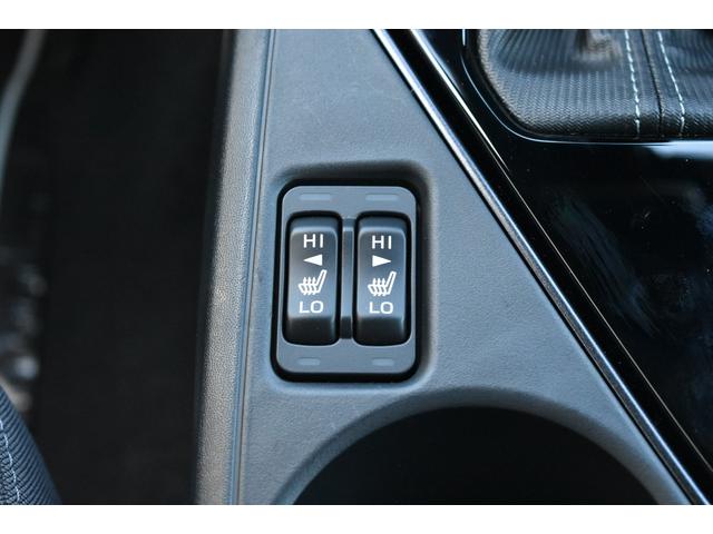 クロストレック PremiumS:HEV EX 弊社元試乗車 オフショアブルーメタリック、11.6インチセンターインフォメーションディスプレイ(ナビ機能付き)、ETC2.0、ヘッドランプガーニッシュ&リヤコンビランプガーニッシュ、ボディサイドモールディング(62枚目)