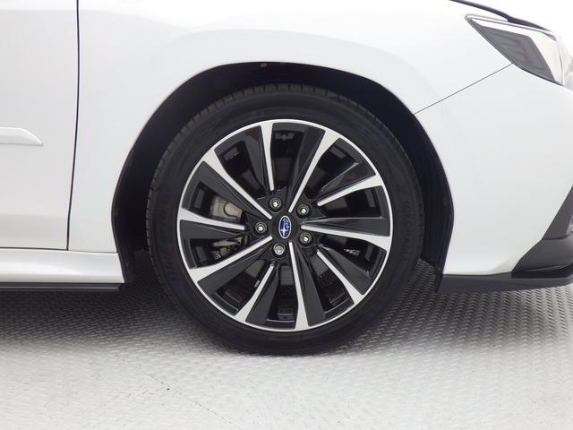 タイヤはひびもなく良好です！詳細は各タイヤ写真をご覧ください。タイヤパンク保証プログラム販売中！もしもの時にタイヤ４本新品交換！詳細はスタッフまで！※ホイールロックナットは展示用です。