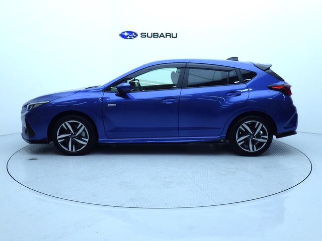 【左サイド】スバルの認定中古車なら、すべての車が第三者機関（ＡＩＳ）による評価査定でどんな状態かはっきりわかります。また、最大８８項目の点検項目を実施しております。詳しくは０５６９−３２−４０１０まで