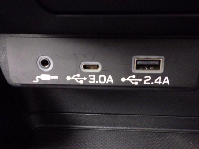 ナビ用ＡＵＸ入力端子とＵＳＢ入力端子
