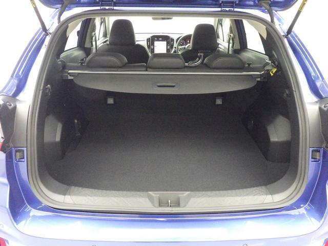 荷室も広く大きな荷物も難なく載せられ使い勝手もいい！