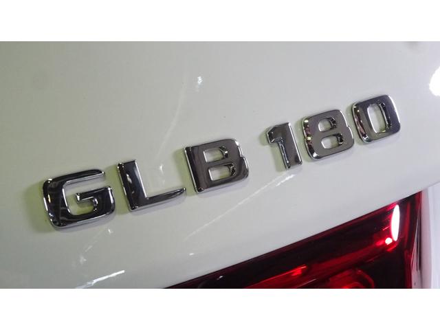 ＧＬＢ ＧＬＢ１８０　ＡＭＧライン　ＡＭＧライン　ナビゲーションパッケージ　アダプティブハイビームアシスト・プラス　マルチビームＬＥＤ　スポーツシート　マルチカラーアンビエントライト　トラフィックサインアシスト（10枚目）