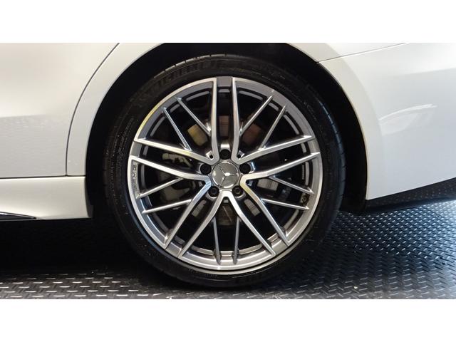 Ｃクラス Ｃ４３　４マチック　パノラミックスライディングルーフ／純正ドライブレコーダー付き／（22枚目）