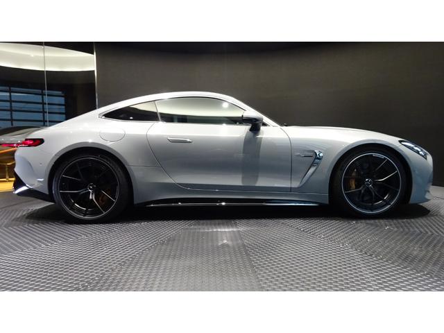 ＧＴ ６３Ｓ　Ｅパフォーマンス　クーペ　４ＷＤ　ＭＰ２０２５０１　左ハンドル／パノラミックルーフ／ＡＭＧパフォーマンスパッケージ／純正ドラレコ付き／ＭＰ２０２５０１／４ＷＤ／４名（5枚目）