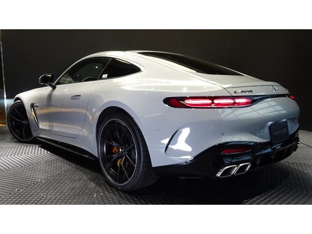 ＧＴ ６３Ｓ　Ｅパフォーマンス　クーペ　４ＷＤ　ＭＰ２０２５０１　左ハンドル／パノラミックルーフ／ＡＭＧパフォーマンスパッケージ／純正ドラレコ付き／ＭＰ２０２５０１／４ＷＤ／４名（8枚目）