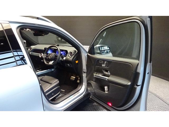 EQB EQB350 4マチック AMGラインパッケージ パノラミックスライディングルーフ/レザーエクスクルーシブパッケージ/純正ドライブレコーダー付き/(17枚目)