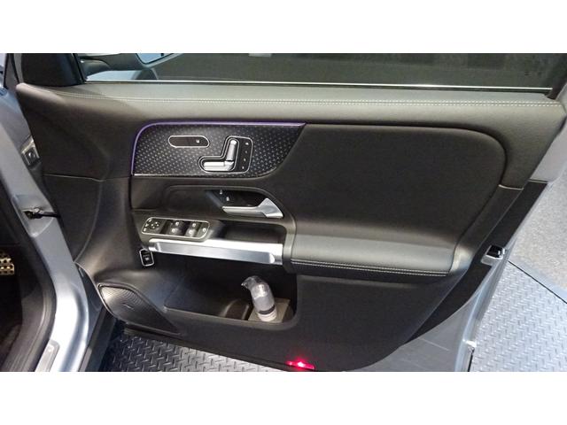 EQB EQB350 4マチック AMGラインパッケージ パノラミックスライディングルーフ/レザーエクスクルーシブパッケージ/純正ドライブレコーダー付き/(18枚目)