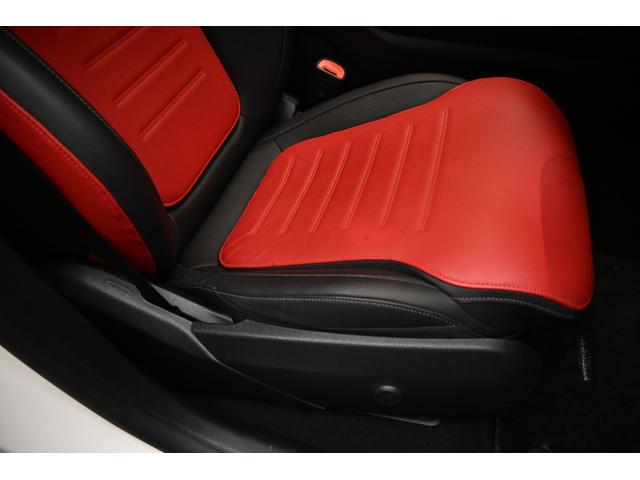 GLC GLC220d 4M AMGレザーエクスクルーシブP AMGラインパッケージ/AMGレザーエクスクルーシブパッケージ/弊社デモカー/純正ドライブレコーダー付き/レザーシートパワーレッド・ブラック(50枚目)