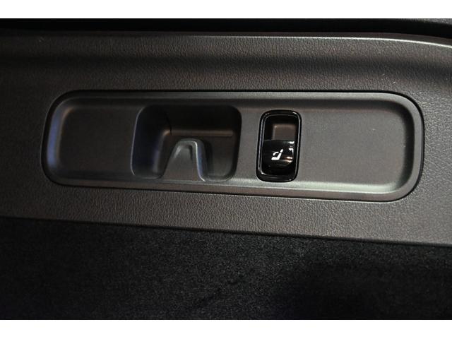 GLC GLC220d 4M AMGレザーエクスクルーシブP AMGラインパッケージ/AMGレザーエクスクルーシブパッケージ/弊社デモカー/純正ドライブレコーダー付き/レザーシートパワーレッド・ブラック(62枚目)