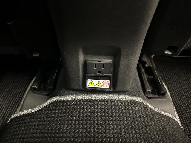 ジープ・レネゲード トレイルホーク　純正ディスプレイ　バックカメラ　ドラレコ　クルーズコントロール　ブラインドスポットモニター　パークセンサー　横滑り防止装置　ＥＴＣ　ヒルディセントコントロール　プッシュスタート　衝突軽減防止装置（33枚目）
